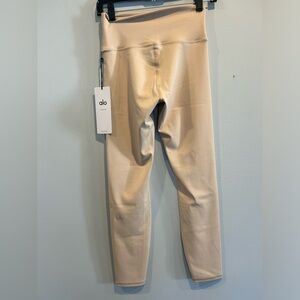 Alo Airlift High Waist 7/8 NWT- macadamia